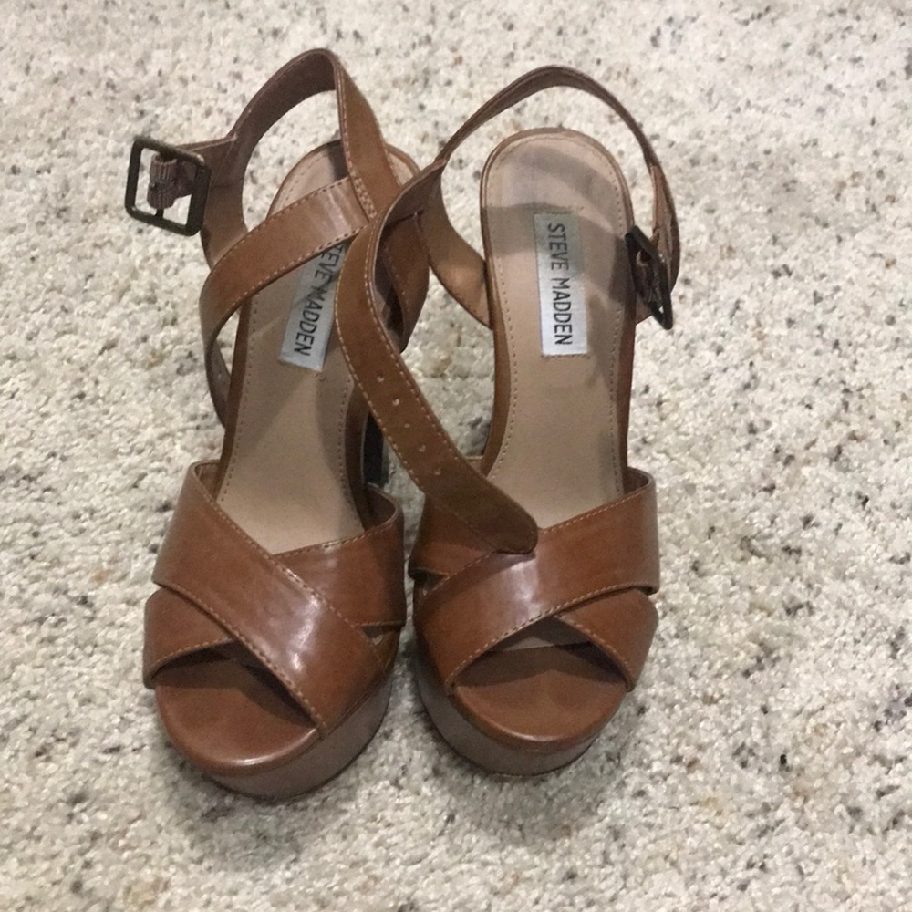 Steve Madden platform heals